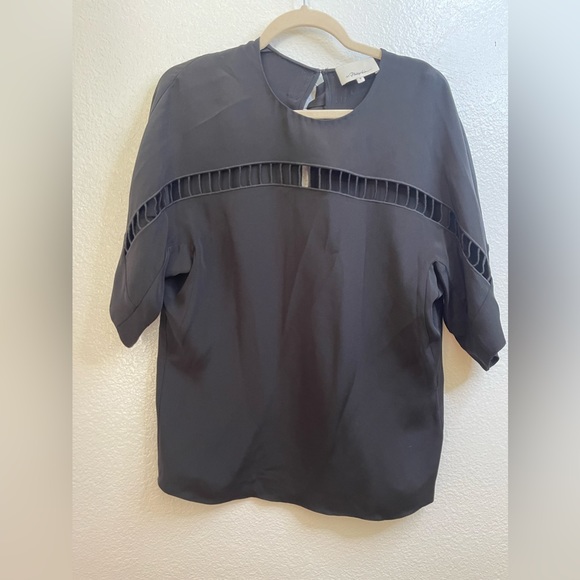 3.1 Phillip Lim Black Loose Fit Flow Blouse with flattering ladder cut out Sz 4 - Picture 5 of 11